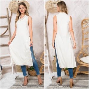 #19 Cream side slit tunic top